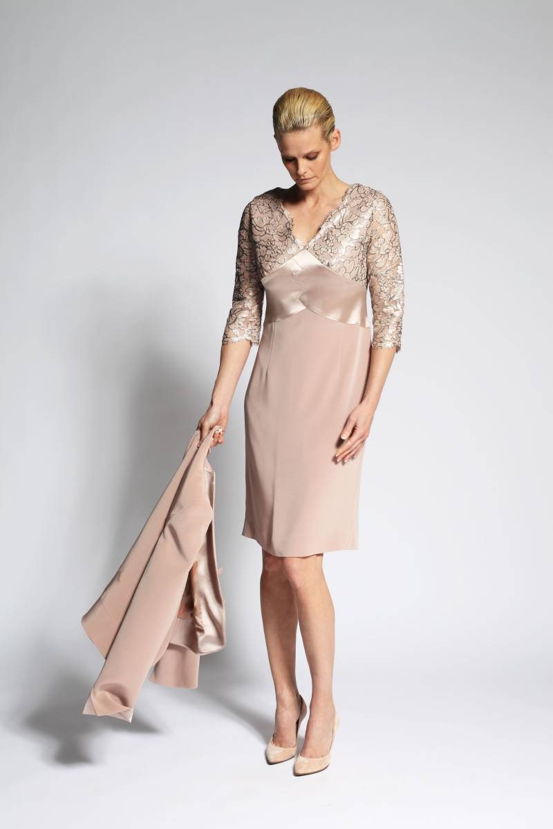 Comment choisir sa robe de cérémonie pour un grand mariage et qu'on a une silhouette ronde, proche du Bouscat ?