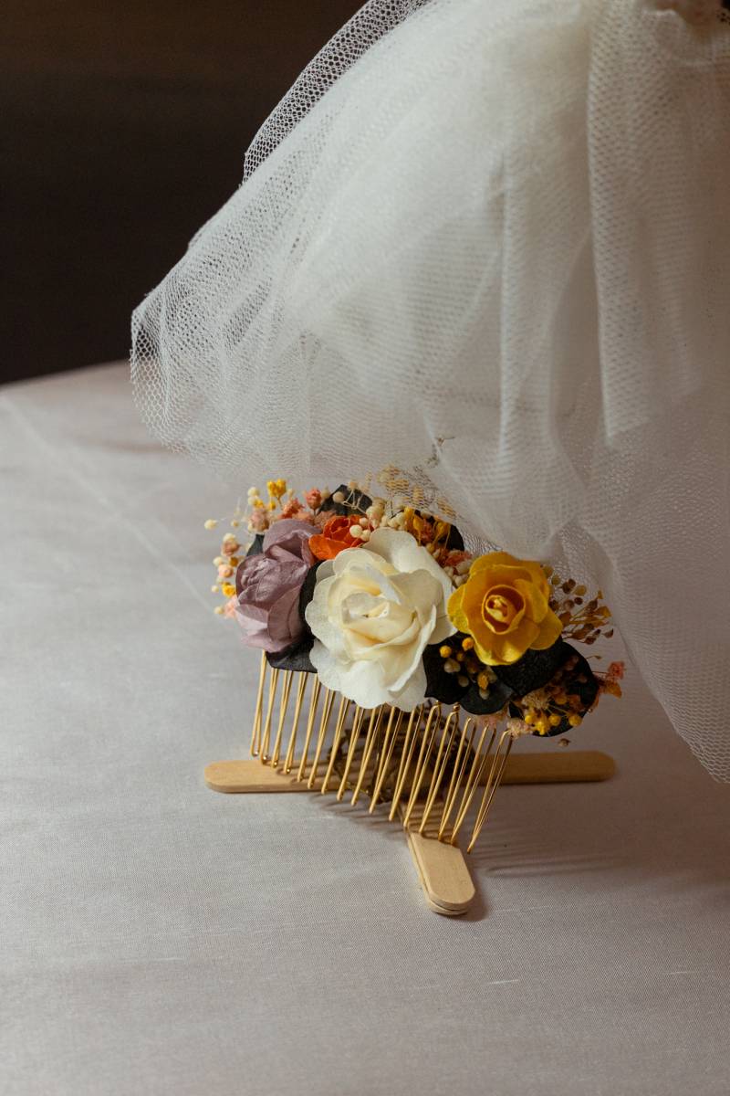 Peigne en fleurs séchées pour mariées et invitées Croquelune
