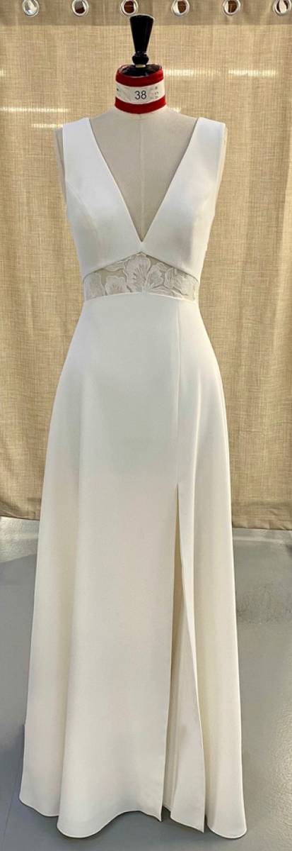 Naomie, une robe de mariée Lambert Créations