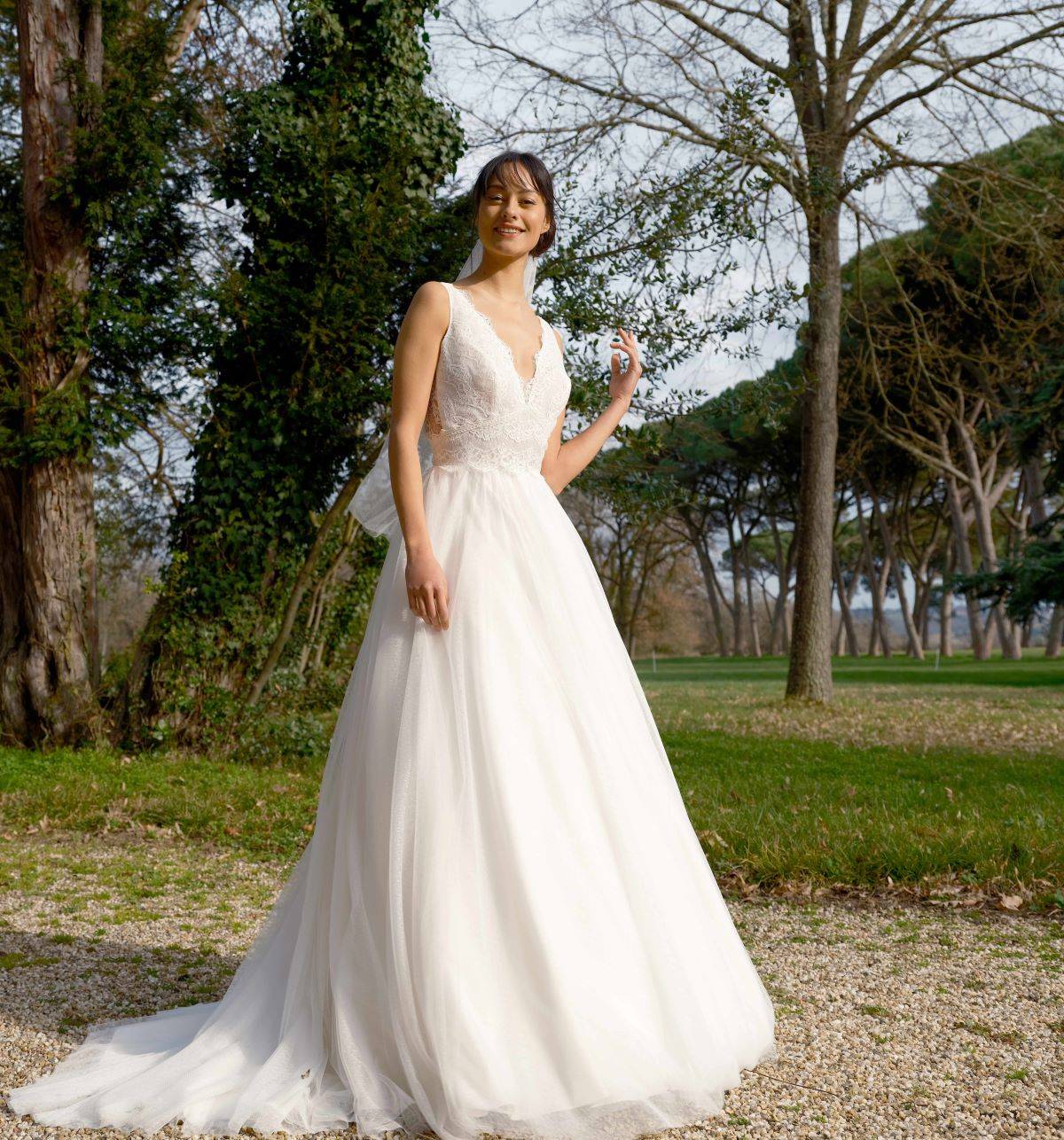 Tara, une robe de mariée des Créations Bochet