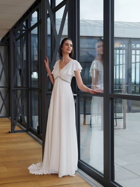 Nouvelle Collection : Agathe, une robe de mariée des Créations Bochet.