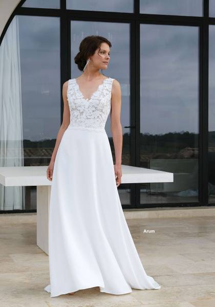 Où trouver une créatrice de robes de mariée bohème chic, à Bordeaux pour un mariage champêtre ?