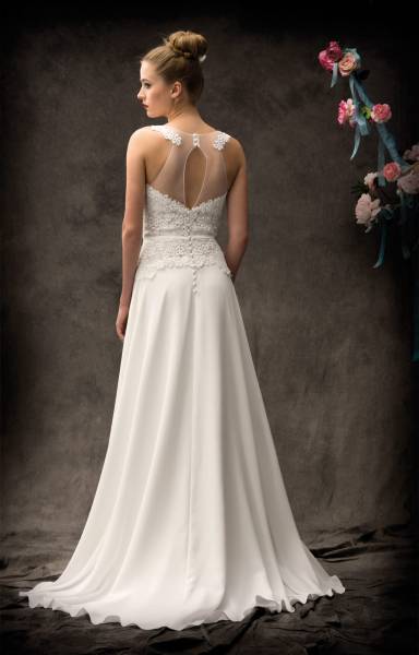 Destockage de robes de mariées fabriquées en France, style bohème chic, champêtre, glamour, couture,...